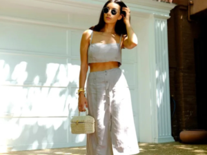 Read more about the article Discover Your Signature Style with The Trendy Fashion
